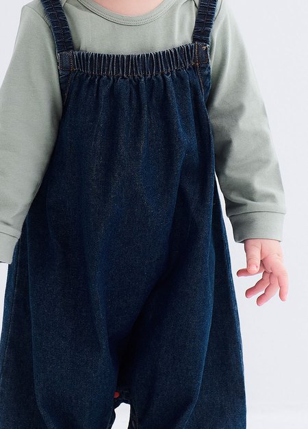 BABY牛仔連身吊帶褲-深藍3