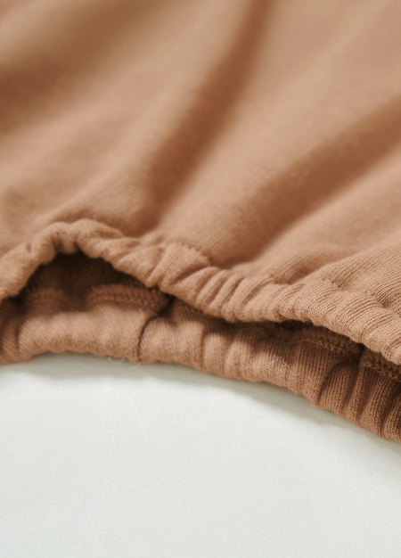 BABY迪士尼毛圈寬鬆包屁衣-獅子王-駝色4