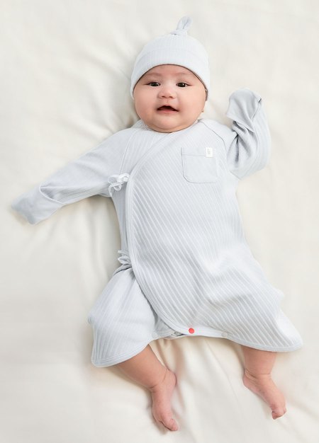 新生兒百褶羅紋蝴蝶衣(附帽子)-淺灰3