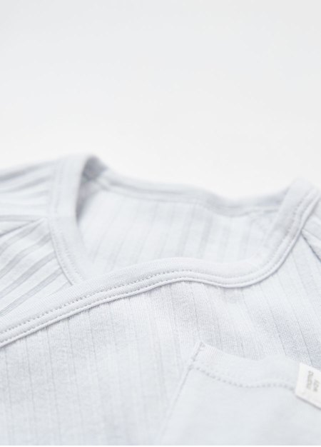 新生兒百褶羅紋蝴蝶衣(附帽子)-淺灰4