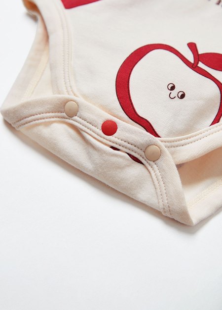 新生兒 Q彈棉質長袖包屁衣-蘋果-淺棕2