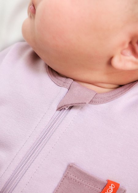 新生兒撞色拉鍊長袖連身衣-淺紫2