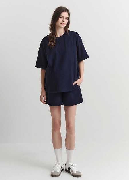 華夫格休閒寬版孕哺上衣-深藍3