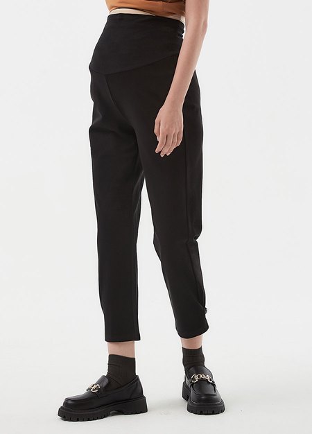 彈力修身錐形孕婦褲-黑色2