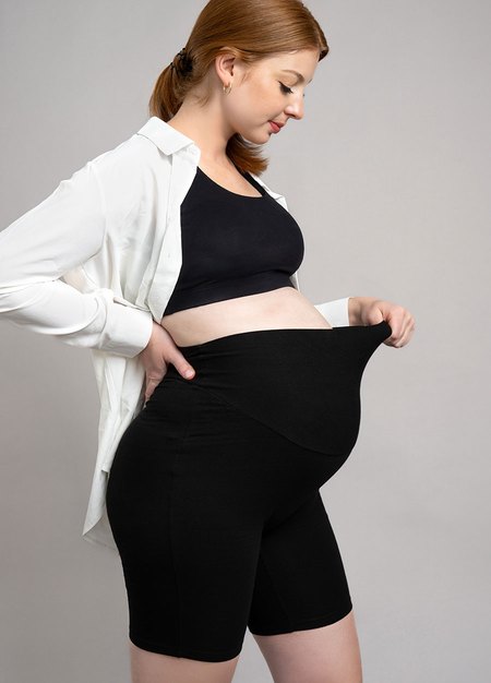 超彈舒適五分瑜珈孕婦褲-黑色2