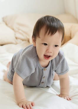 BABY坑條連身包屁衣 - 灰藍